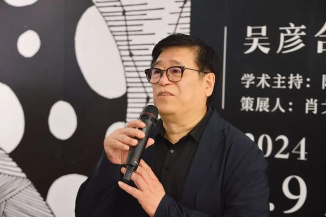 ▲ 中华文化促进会文化产权市场协作体主席寿光武