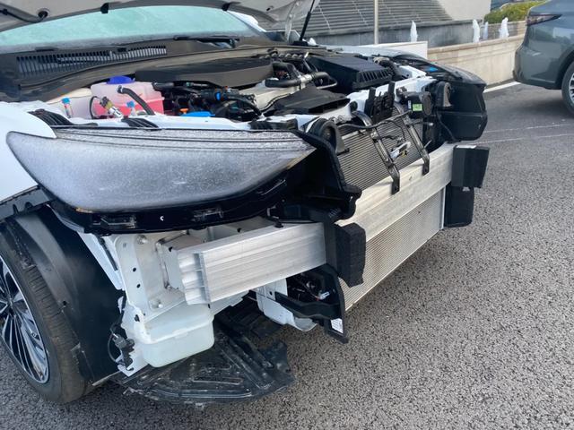 风云A8L前防撞梁