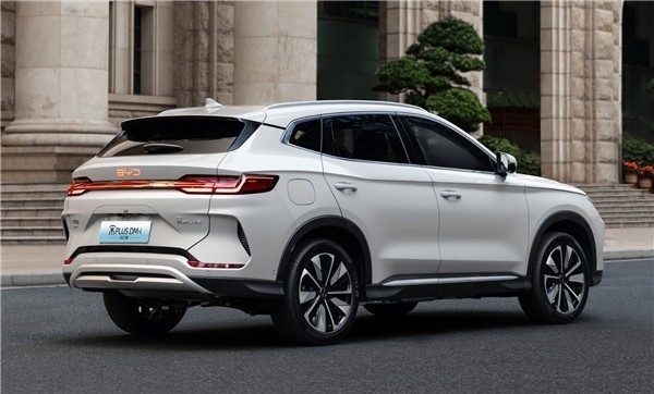 每日车圈新鲜事:特斯拉0息购延长时间|比亚迪海鸥来了|宋 DM-i内饰首发