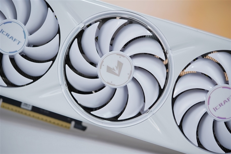 铭瑄Intel锐炫B580 iCraft 12G显卡评测:Intel显卡又多一个选择