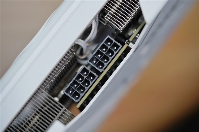 铭瑄Intel锐炫B580 iCraft 12G显卡评测:Intel显卡又多一个选择