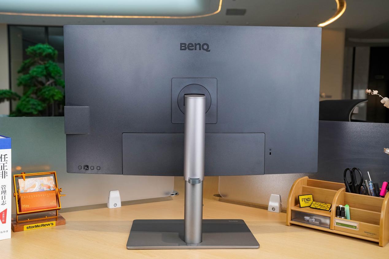 明基PD3206U显示器评测:软硬件协同的4K专业设计师显示器