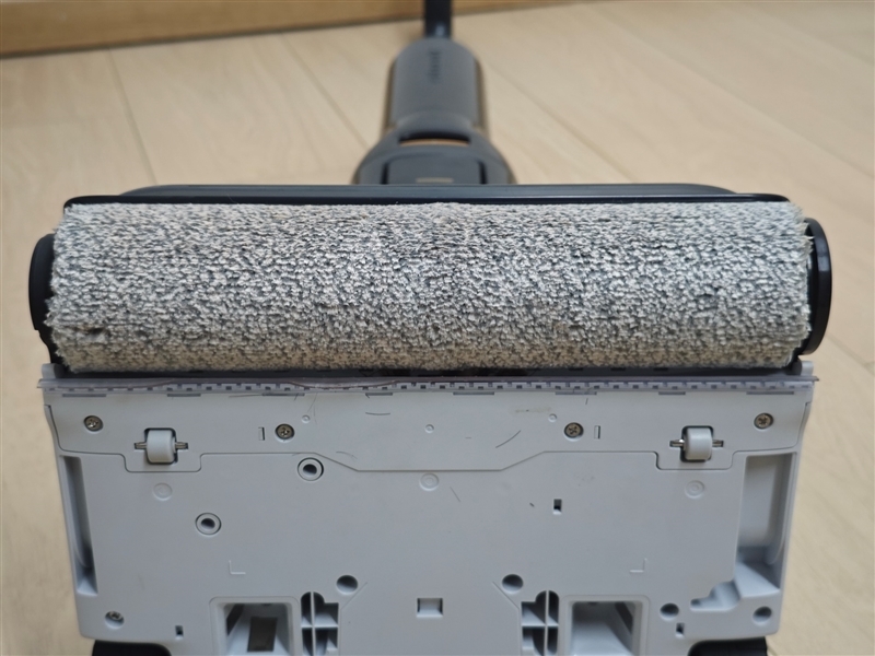 从源头阻断 不怕长发缠绕!石头洗地机A30 Pro评测:定好时间就能自己烘洗