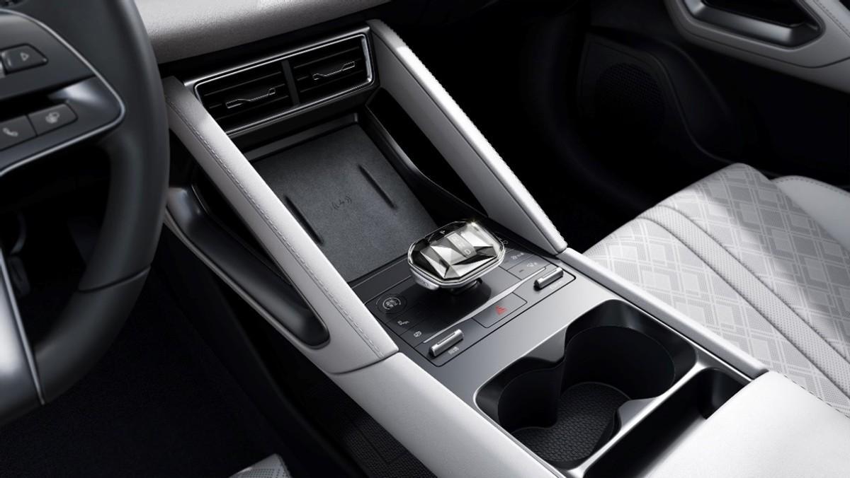 元UP上市后元Pro还卖吗?成为新一代爆款的实力很强