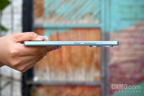 vivo Y200 GT的机身厚度为7.98mm