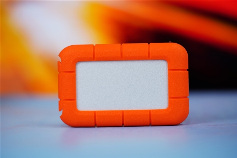 三防实力在线！雷孜LaCie Rugged Mini SSD评测：真的是你的数据守护神