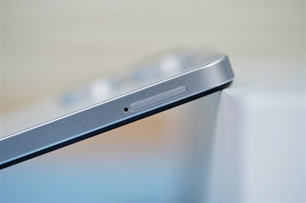 749元5G入门神机!Redmi 13C彩虹星纱图赏