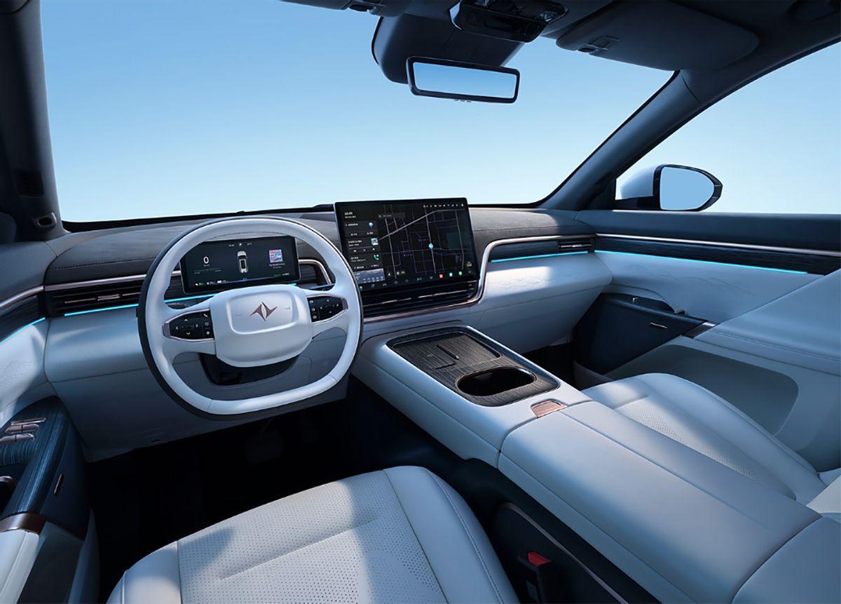 想要冰箱彩电大沙发?不用只盯着理想L8