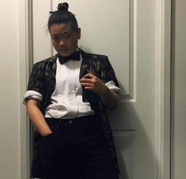 毕福剑27岁女儿毕凌罕晒素颜照,瘦了一圈显秀气,造型越来越淑女 毕福剑27岁女儿毕凌罕晒素颜照,瘦了一圈显秀气,造型越来越淑女