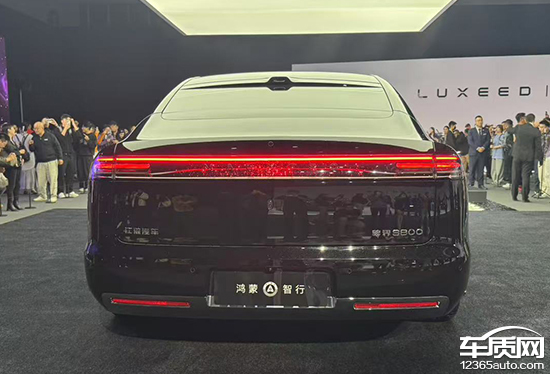 尊界S800正式亮相 预计售价100-150万元_凤凰网