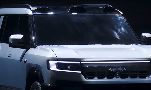 方程豹旗舰硬派越野!豹8正式亮相:仰望U8“青春版”登场