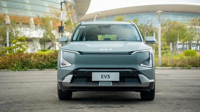 同级别国产电车无对手起亚ev5想要试一试