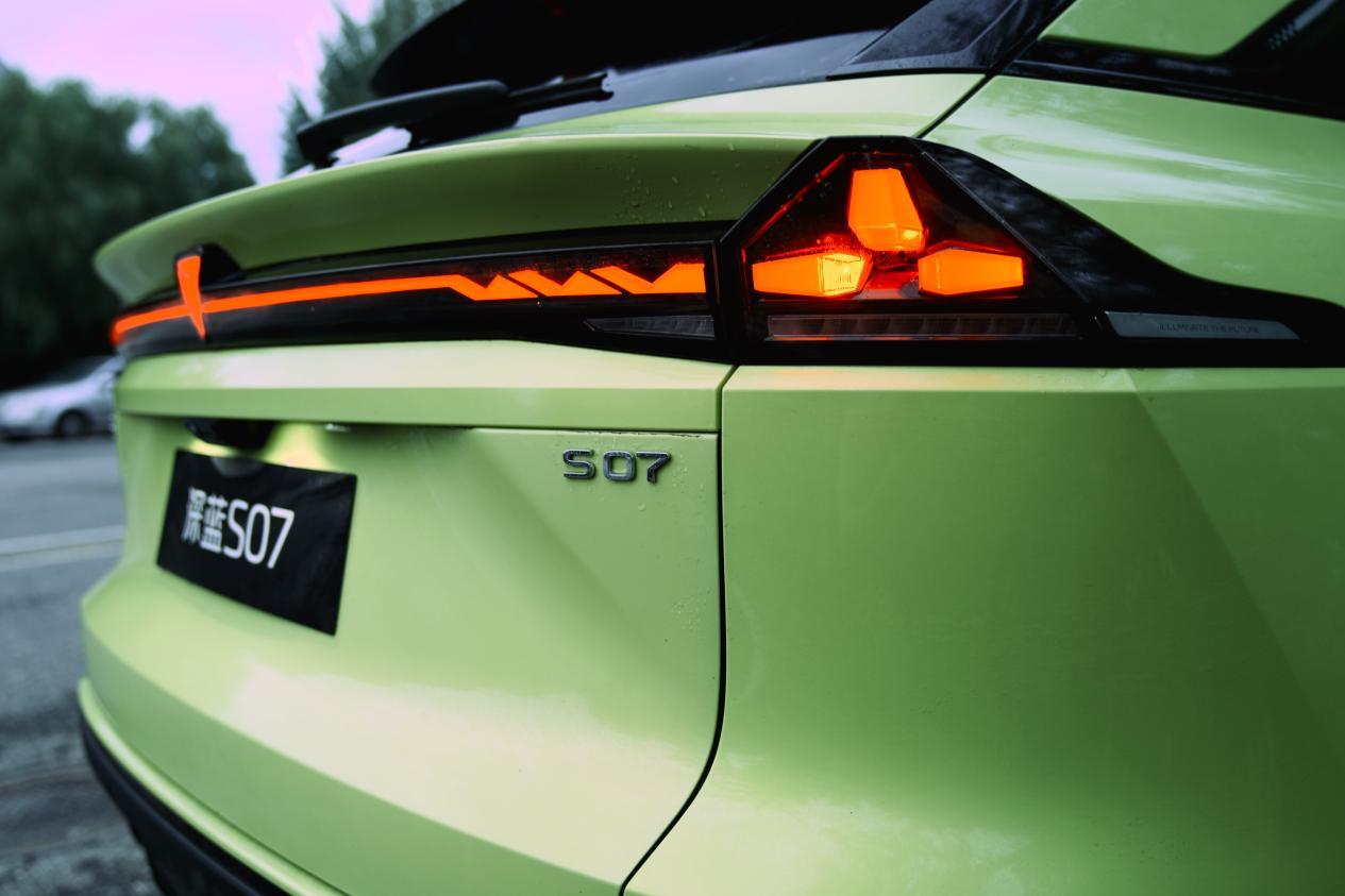 深蓝S07体验:20万元内,智驾与增程的深度融合