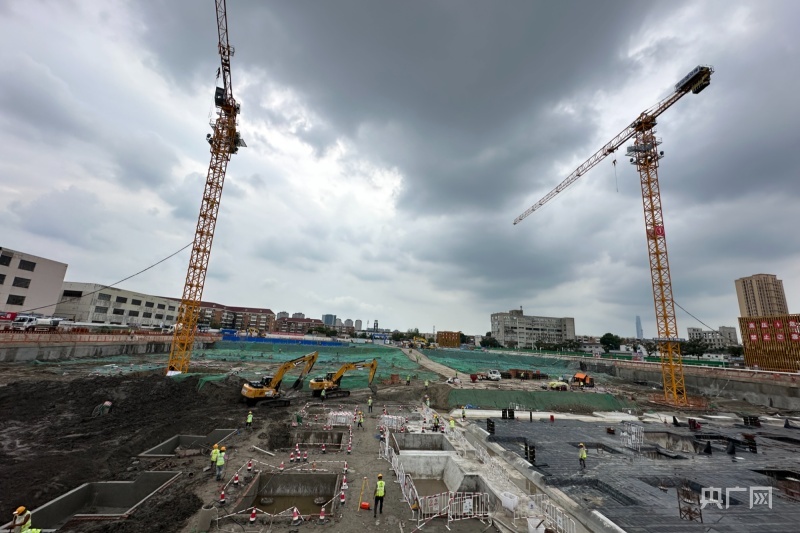 正在建设中的产城融合片区更新示范工程（央广网记者 周思杨 摄）