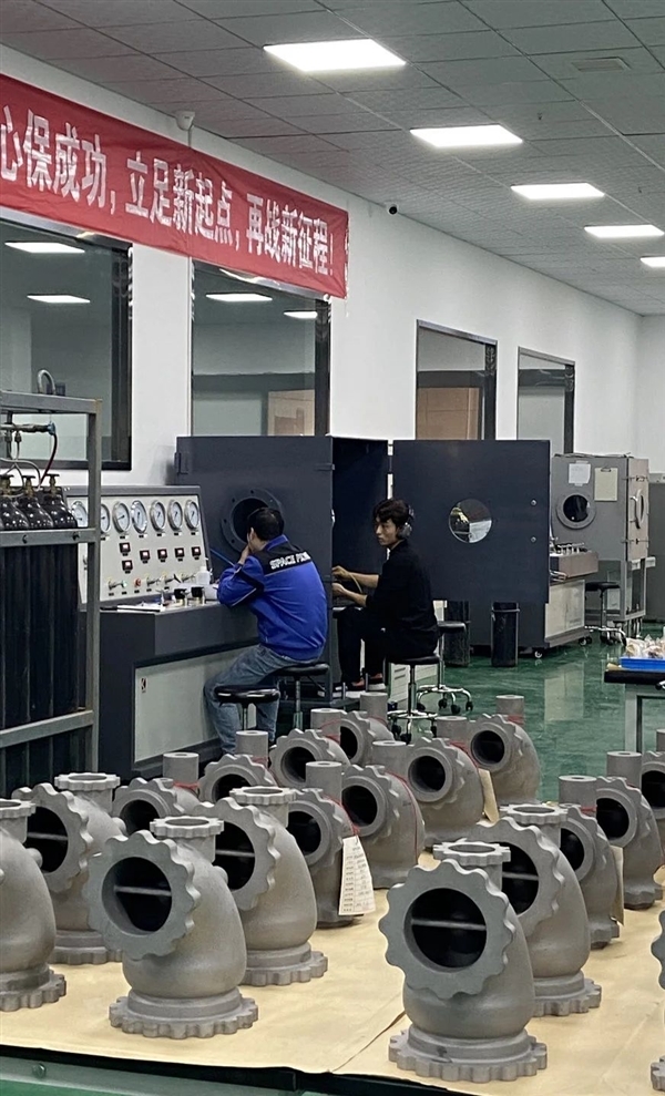 可复用!天兵科技天龙三号火箭110吨发动机校准试车成功:对标猎鹰九号