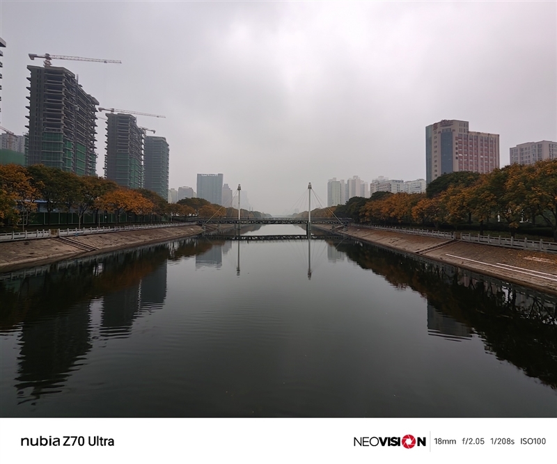 颜值巅峰 极简交互!努比亚Z70 Ultra深度评测:未来手机发展趋势风向标