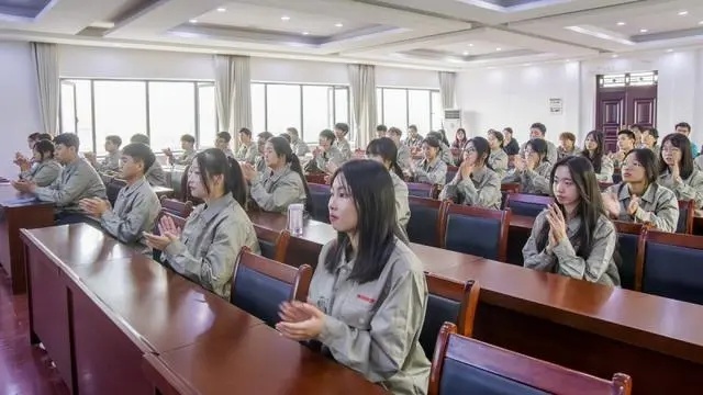 啤酒班配图.jpg