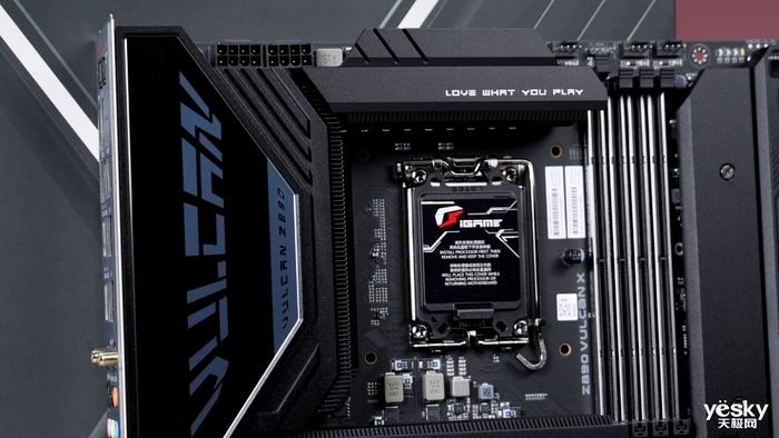 是用料旗舰 也是新一代性能旗舰 iGame Z890 VULCAN X V20主板评测