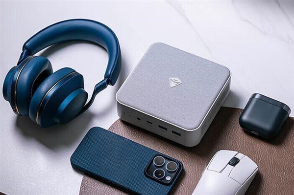 2699元尝鲜!机械师创物者Mini Ⅱ迷你主机开售 标配双2.5G网口+USB4满血版成