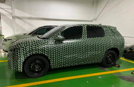 纯电增程双动力!零跑全新紧凑型SUV A12首次曝光