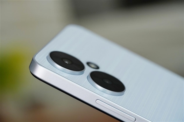 749元5G入门神机!Redmi 13C彩虹星纱图赏