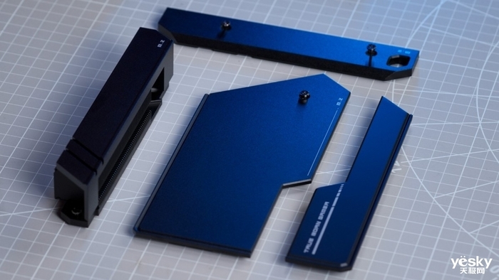 是用料旗舰 也是新一代性能旗舰 iGame Z890 VULCAN X V20主板评测