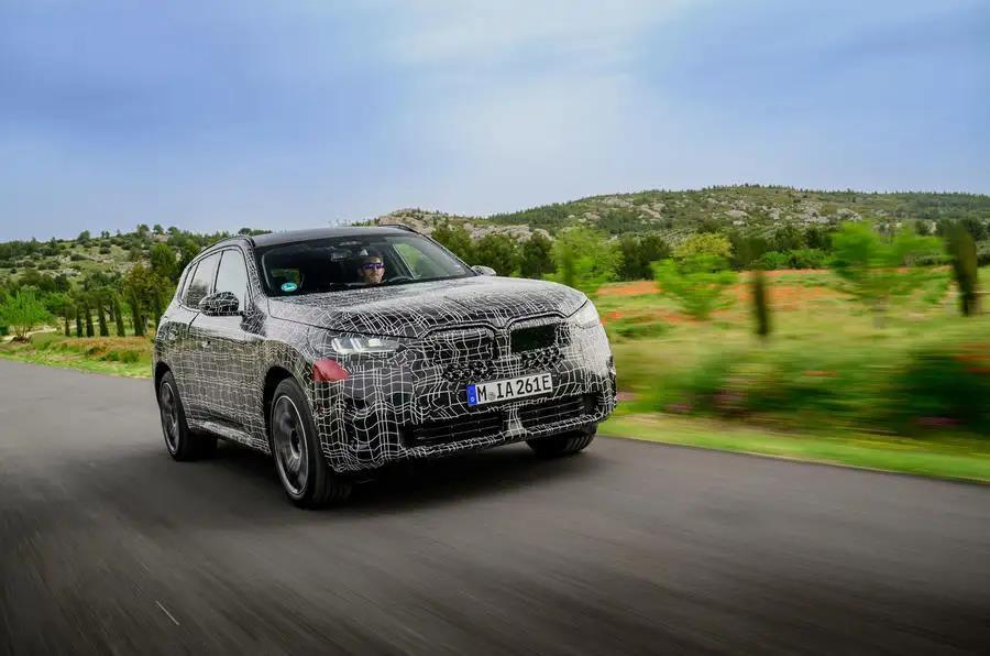 全新宝马X3官方谍照来了 好像还行不算特别丑 依然是老平台