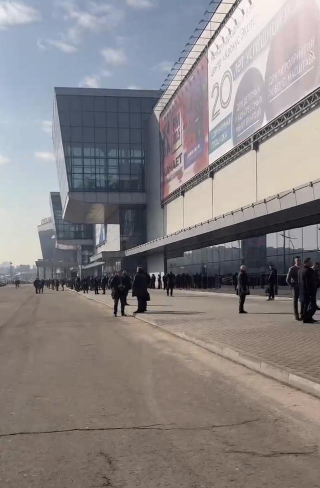 陈诚在参会期间每日前往商场用餐(图源:受访者提供)