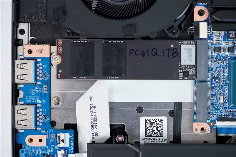 最懂游戏玩家的游戏本!机械革命耀世16 Pro评测:长江存储PC41Q SSD温度惊喜