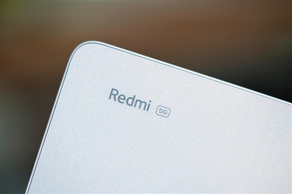 749元5G入门神机!Redmi 13C彩虹星纱图赏