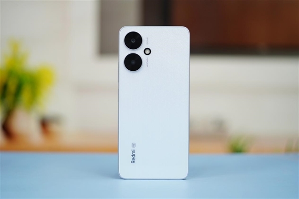 749元5G入门神机!Redmi 13C彩虹星纱图赏