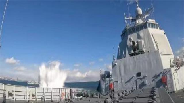 （图解：052D型驱逐舰进行了水下爆炸冲击试验）