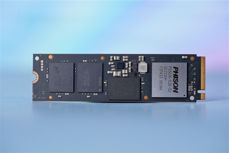 突破PCIe 5.0 SSD性能极限!英睿达T705 2TB SSD评测:最高读取14500MB/s 缓外也有1.3GB/s
