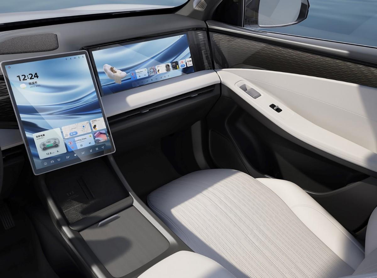 长安UNI-Z不到12万起售 性价比好像真挺高的 比银河L7强一点?