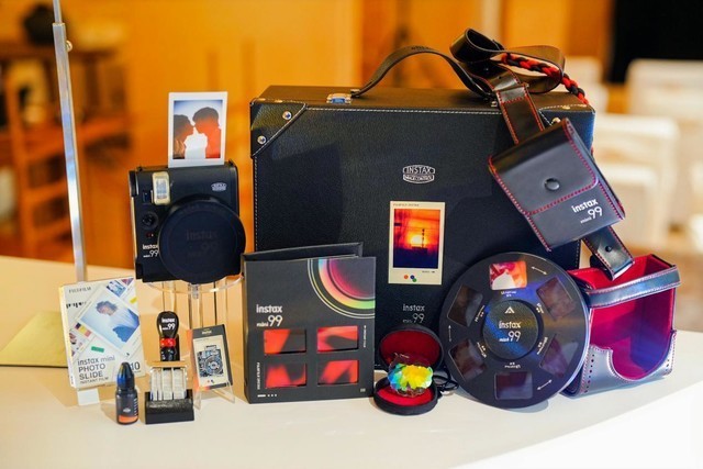 一次成像也有高级感 富士instax mini 99拍立得相机上手评测