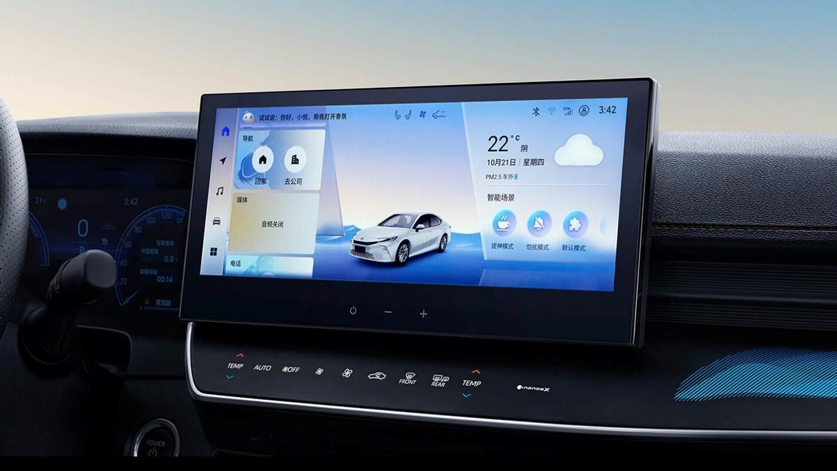 老对手重逢 迈腾对比凯美瑞 合资中型车还值得买吗?