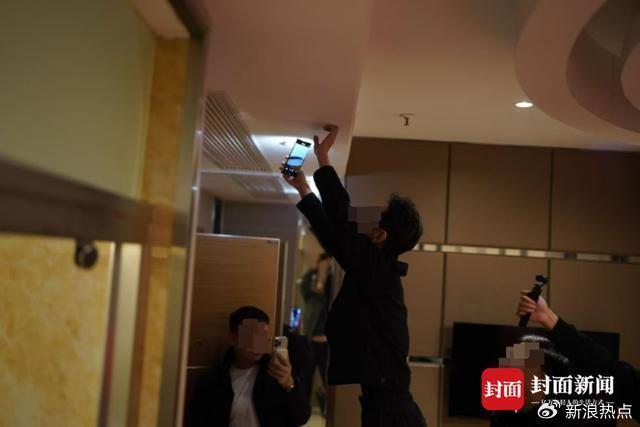 直播时，博主和团队收到过警告提醒（受访者供图）