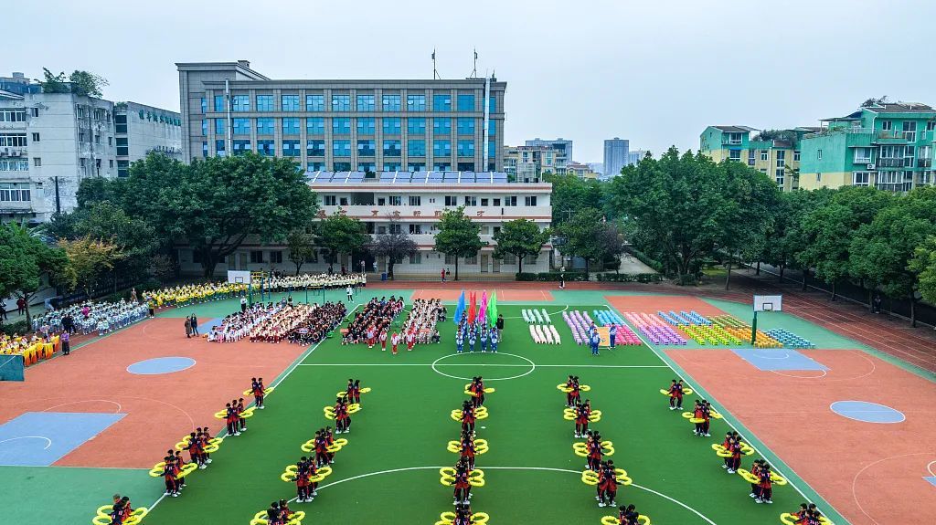 中小学校园。图/视觉中国
