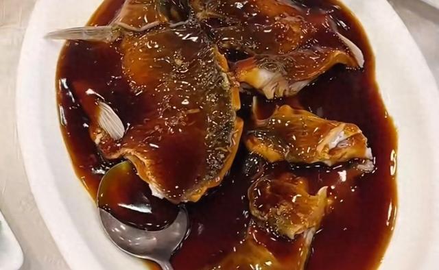 笑疯了！西湖醋鱼统一全国味蕾！就相当于含着醋直接追着鱼啃