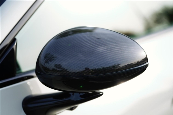 这颜值一眼种草!小米SU7雅灰图赏