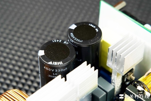 【有料评测】百盛高能XG850电源评测 极致性价比真白金国货