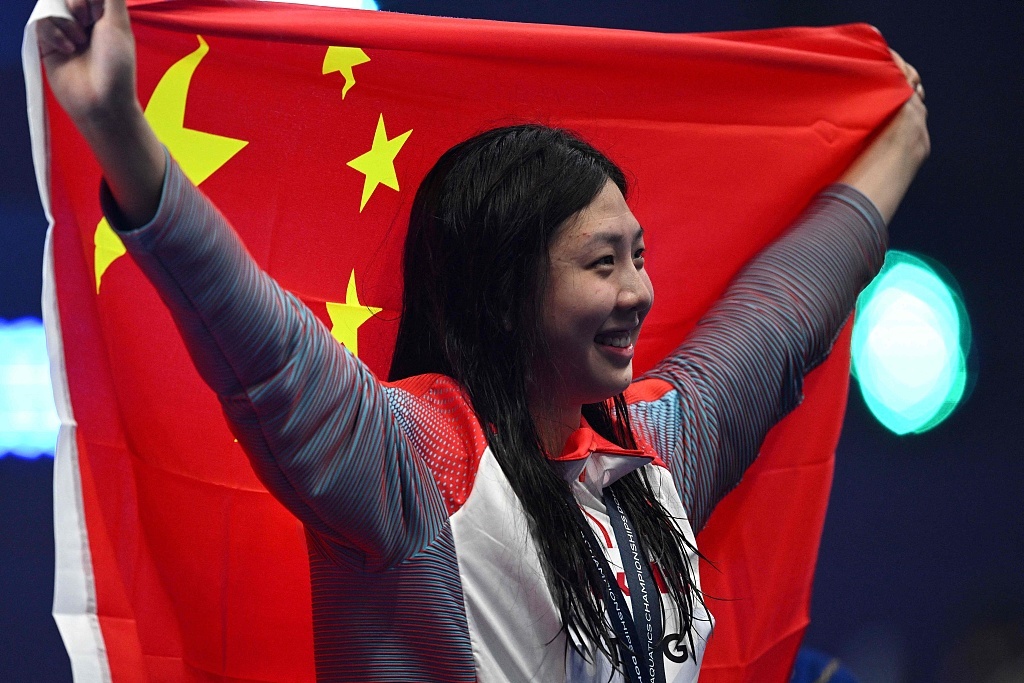 结束21年等待！19岁中国姑娘世锦赛100米蛙泳夺金