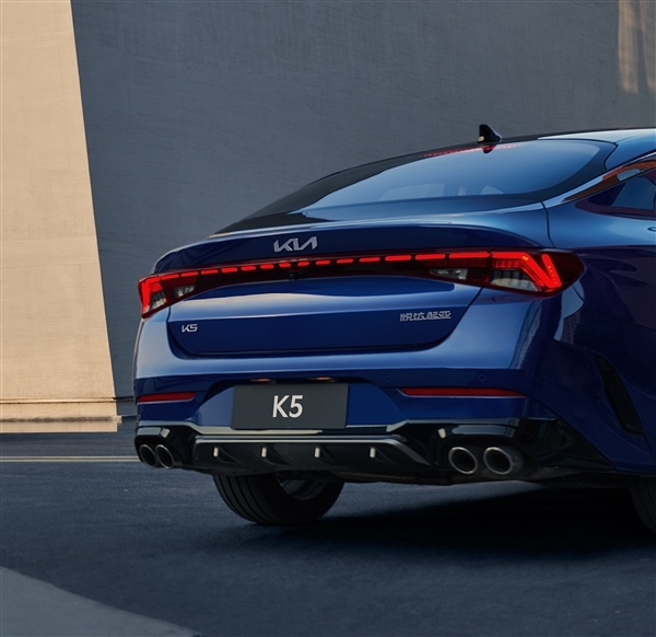 不到14万买合资中型轿车!新款起亚K5上市:两种动力