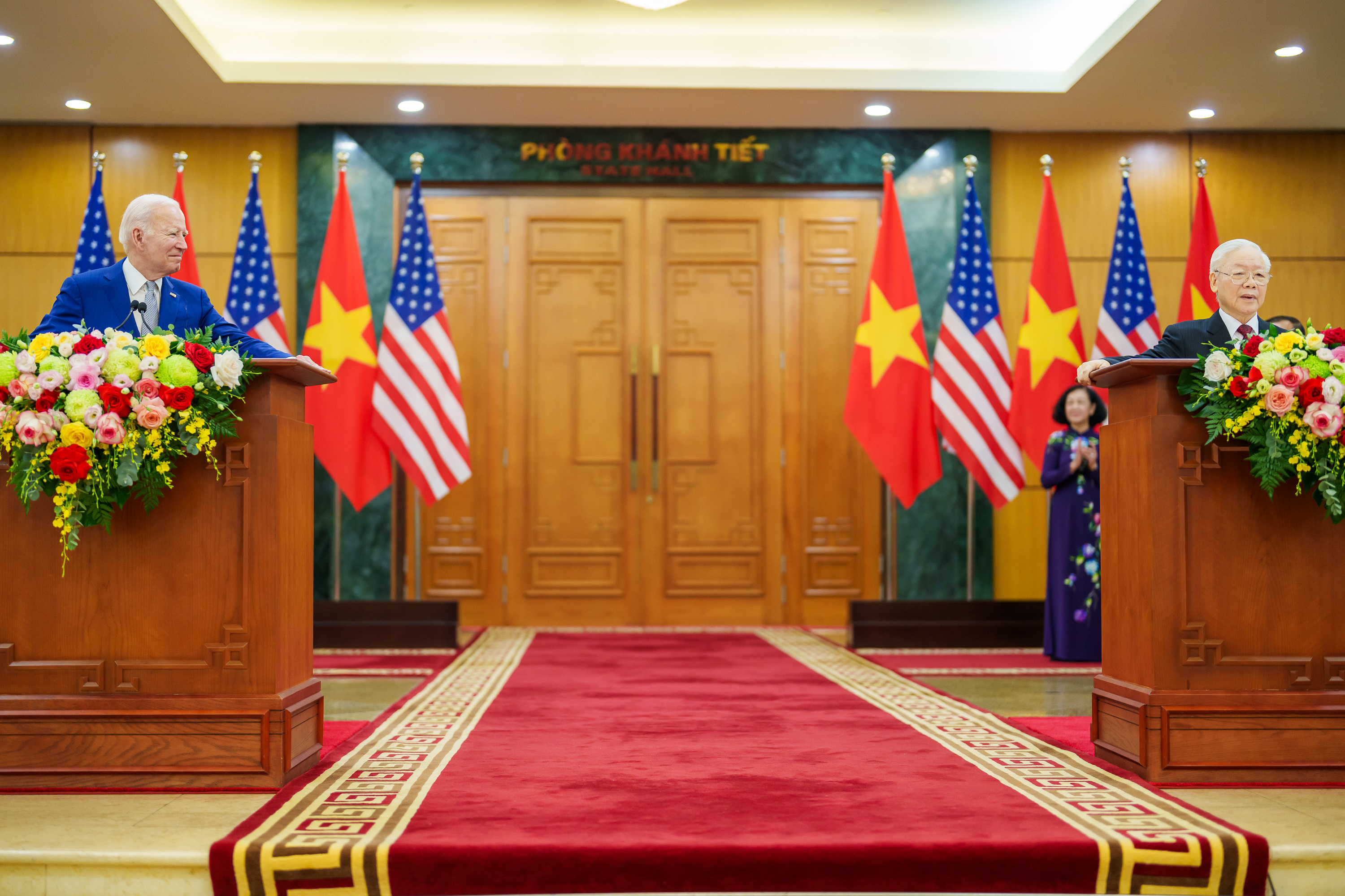 拜登去年9月访问越南，与越共中央总书记阮富仲举行会谈。图自拜登社交媒体账号