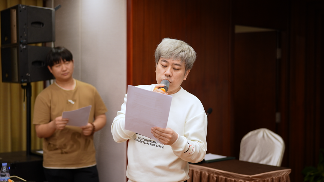 中影楠航传媒董事长兼CEO 秦伟（右）项目培训导师 李杨（左）