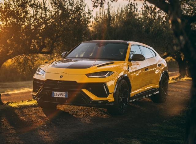 对标奔驰gls,奥迪q9开始路试,顶配采用兰博基尼同款发动机_凤凰网汽车