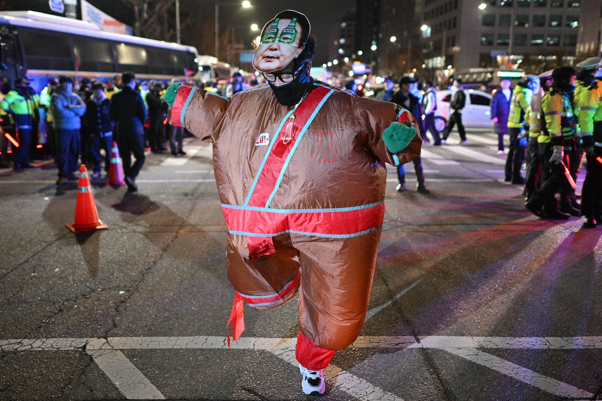 韩国戒严谣言变现实，在野党9月早有察觉