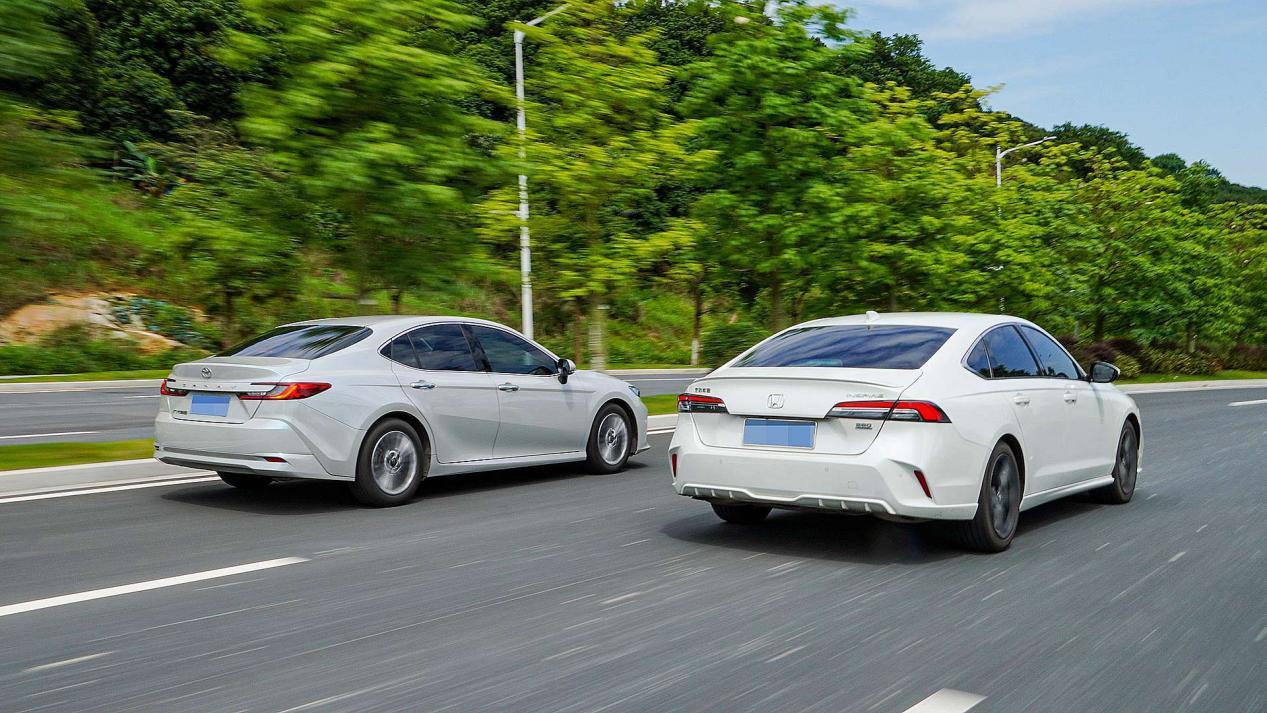 谁才是日系B级车常青树? 本田英仕派对比丰田凯美瑞