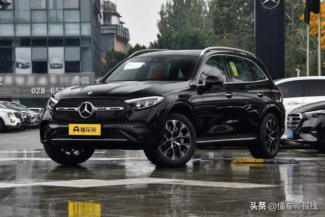 2025款飞奔GLC 350 e L 4MATIC 典藏版实车到店