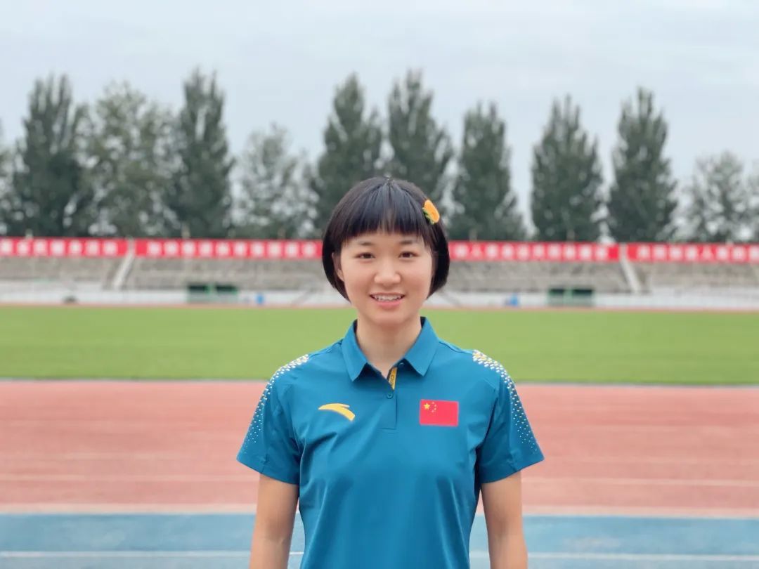 出生时"因脐带绕颈造成左侧肢体功能障碍",她的人生以"hard模式"开启.